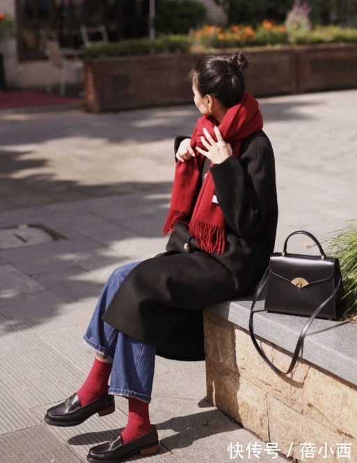 针织衫|建议小个子女生多穿“九分裤”,配短靴、乐福鞋都很美,值得参考