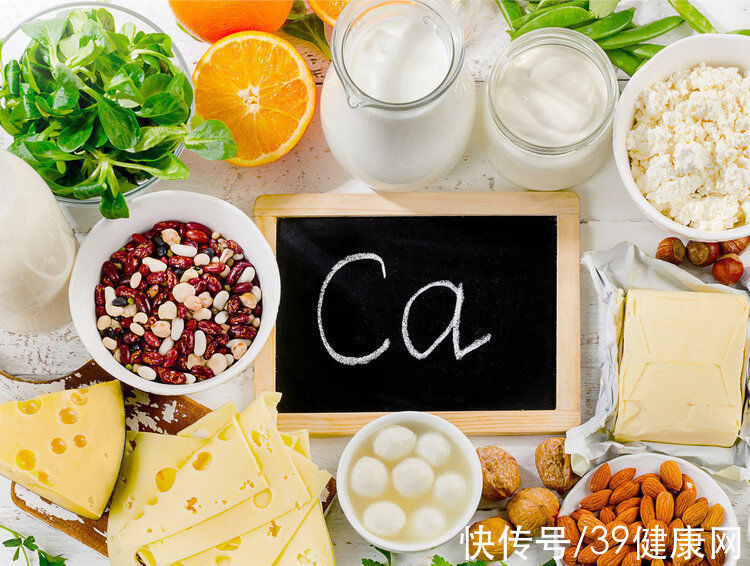 北京营养师协会|晒太阳补钙不靠谱!营养师:27种食物含钙量比牛奶高,建议多吃