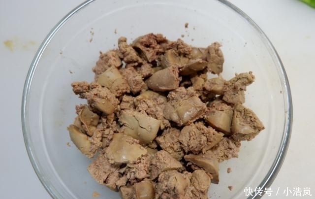 明目是猪肝的2倍,枸杞的6倍,隔三差五吃,孩子眼睛明亮视力好