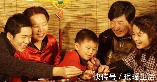 家长|孩子性早熟,多半和父母有关,爱他就别再给他吃这种东西