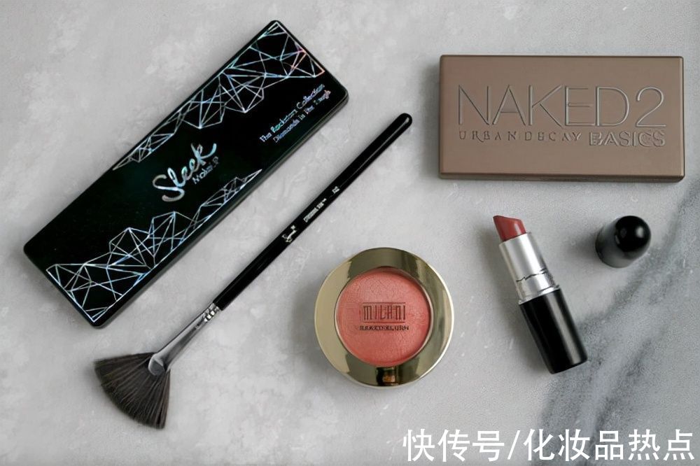 二选一|京东发力高端美妆背后透露了什么？