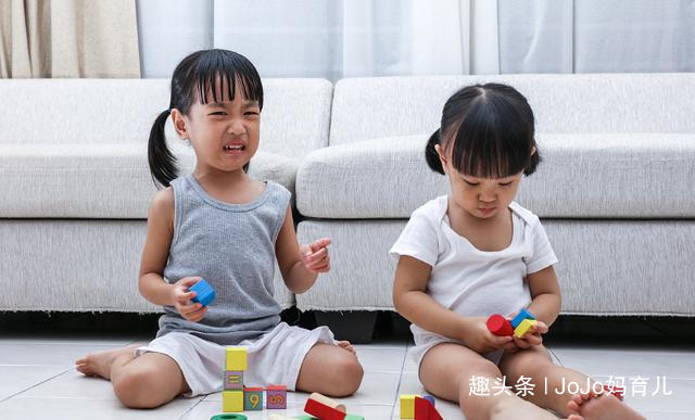 父母|孩子被欺负,父母一定不能说“没关系”,高情商父母这样做