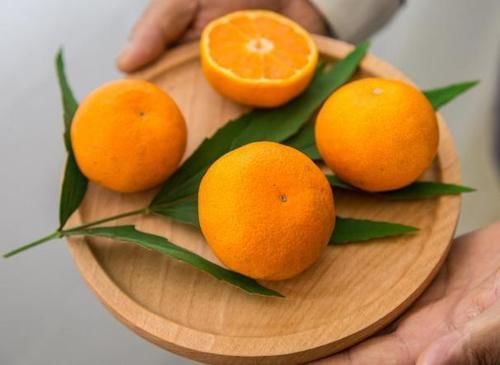 早上起床|医生提醒:吃完降压药,建议大家尽量别碰这几种东西,别忽视了