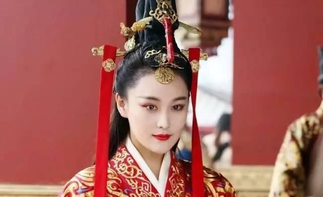 多么|历史上比四大美女还美的人, 一生当了九次寡妇, 被多位国君争抢