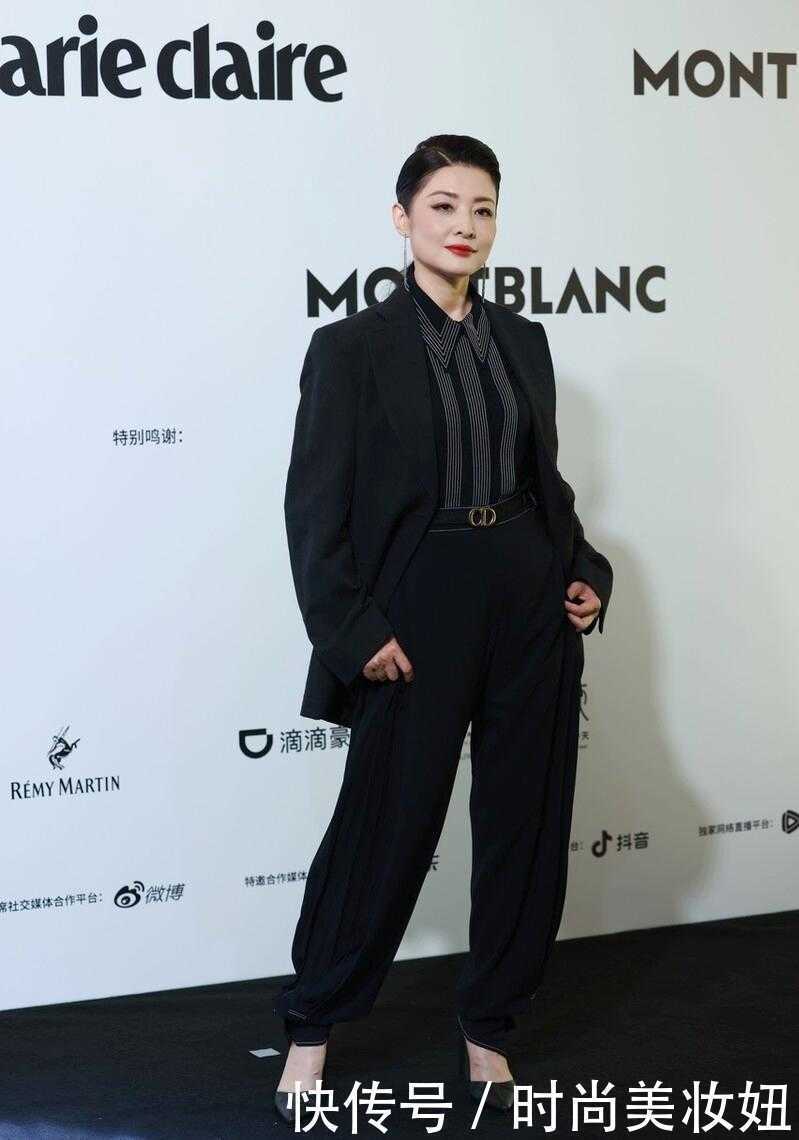 连体裤|周涛这回惊艳红毯了,梳大背头配西装女王范十足,差点认不出