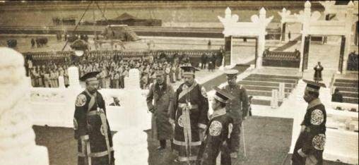 专家花费三年修复故宫龙椅,为啥一次都不敢坐原因让人意外