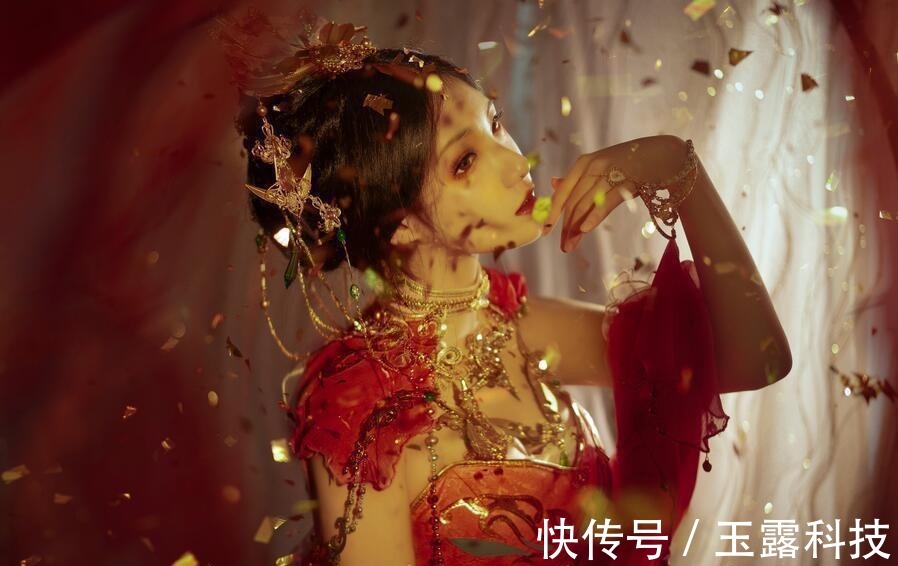 小哥哥|剑网三怀旧服已Coser成堆,数百人同台表演,漫展变古装T台秀