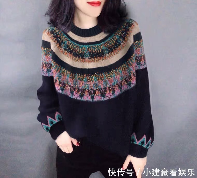 洋气|复古印花毛衣人人有,搭配出彩才洋气,分分钟美翻回头率