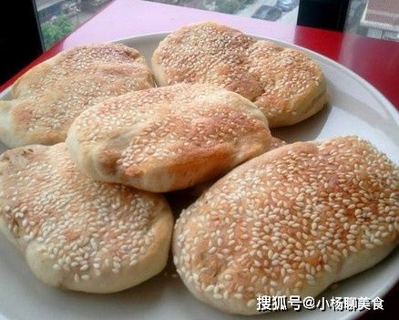 做芝麻饼时，加这几种食材，酥脆掉渣，好吃美味