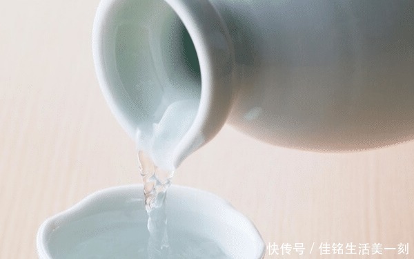 识货|超市里3种“不起眼”的廉价白酒,其实全是纯粮好酒,行家才识货