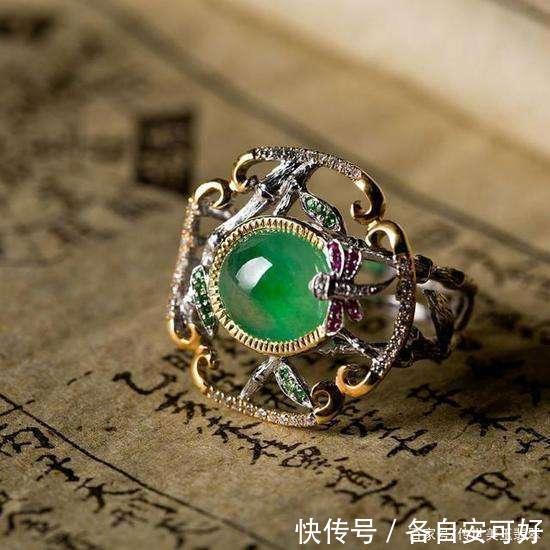 却是|祖母绿翡翠和祖母绿宝石的关系纠缠不清,却是两种截然不同的物质