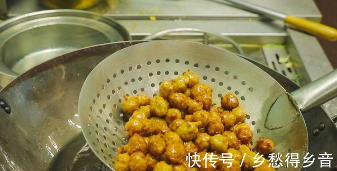 炸肉丸子,记住不放鸡蛋和面粉,教你正确做法,焦香酥脆不回软!