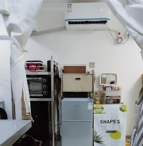 垃圾桶|小夫妻在深圳迷你型仅有13平新房，二人生活很充足，估计你没见过