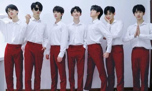 春晚关键词总榜：张艺兴时代少年团第一，刘雨昕在爱豆里一骑绝尘