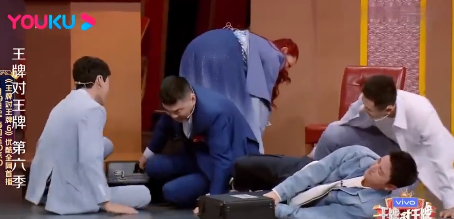 《王牌》迎来最尴尬的嘉宾,全程被当做背景板,高人气无用武之地