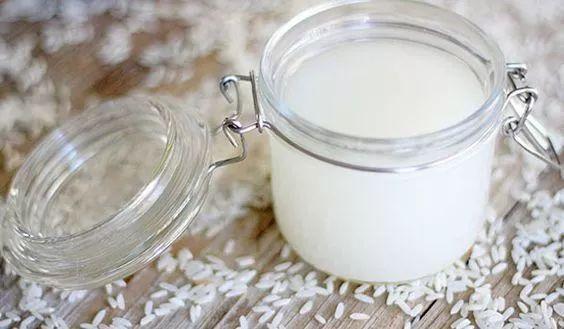 爆盆|花盆土壤“黏成块”,3种“酸水”浇下去,3天变疏松,爆盆快