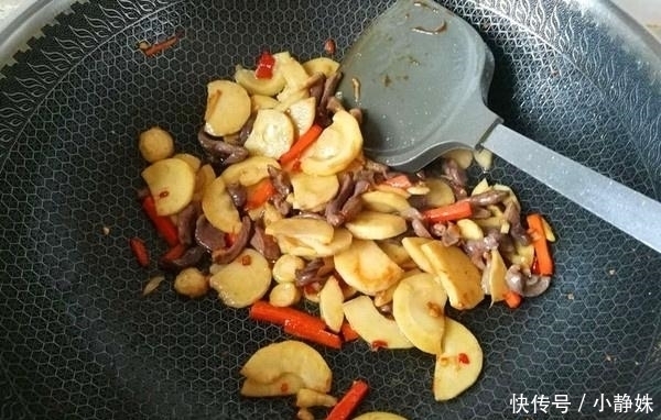 鸡杂|鸡身上最值钱的部位,城里人都扔掉,摊主偷着笑,下次看见别错过