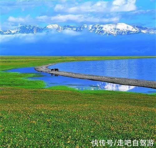 天山脚下的边陲小城，名气虽不及伊犁，但风景美如画