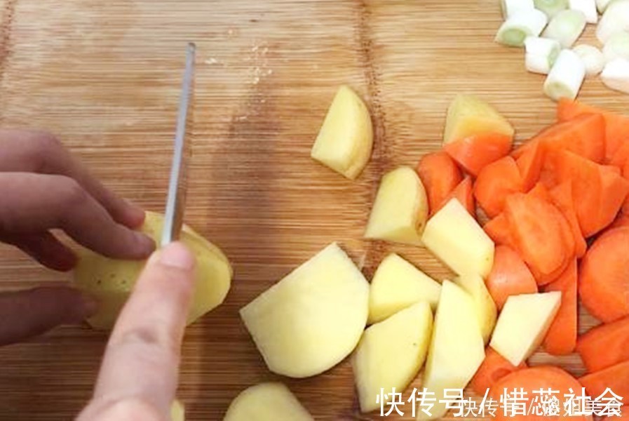 炖土豆|秋天,吃红薯芋头不如吃它,蛋白质是牛奶3倍,1元一斤,别错过