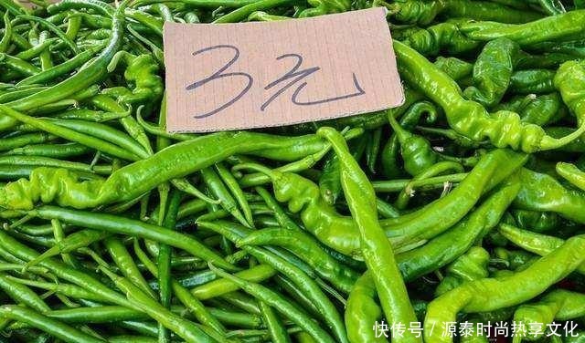 辣椒|买青椒时,挑弯的还是挑直的种菜农看“这里”就知辣不辣