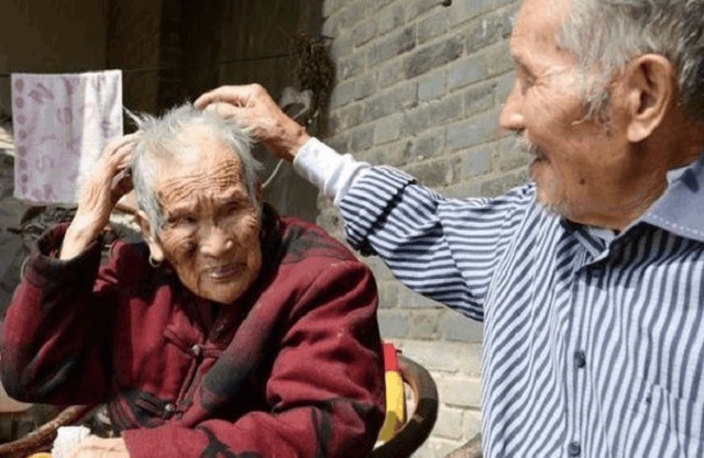 鬼子|为父报仇15岁打鬼子,直到83岁才回家,母亲等他熬到105岁