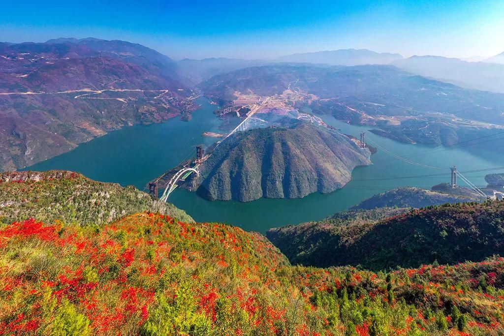  摄影王忠虎|红叶红遍山，巫山等你来！