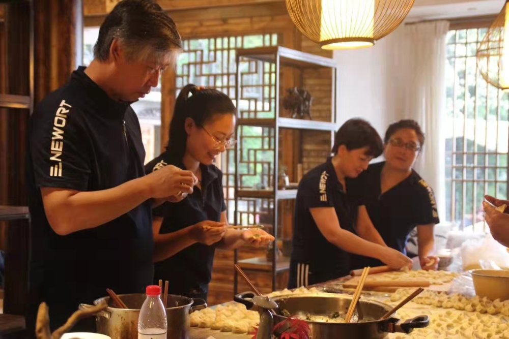 年夜饭|就地过年成风尚 走进乡村过大年