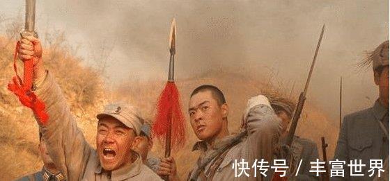 |《亮剑》因经费不足闹出不少笑话,骑兵团就俩马,李云龙当群演!