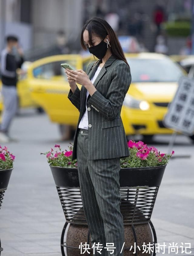 选择了一|街拍:这些日间上下班的西服套装, 兼顾了工作和生活, 清新又美观