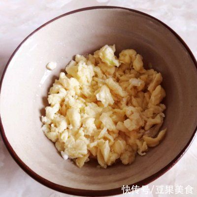 干扰素|#夏日开胃餐#煎西葫芦鸡蛋卷子