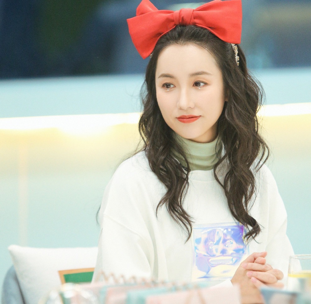 张馨予|才两季《浪姐》就变味，张柏芝抱团那英太尴尬，处处划水还坑队友