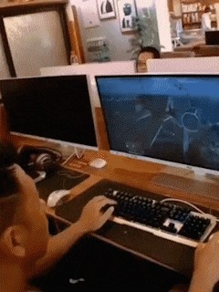 |搞笑GIF：女人就像是一把沙子 不管你怎么抓都会漏的