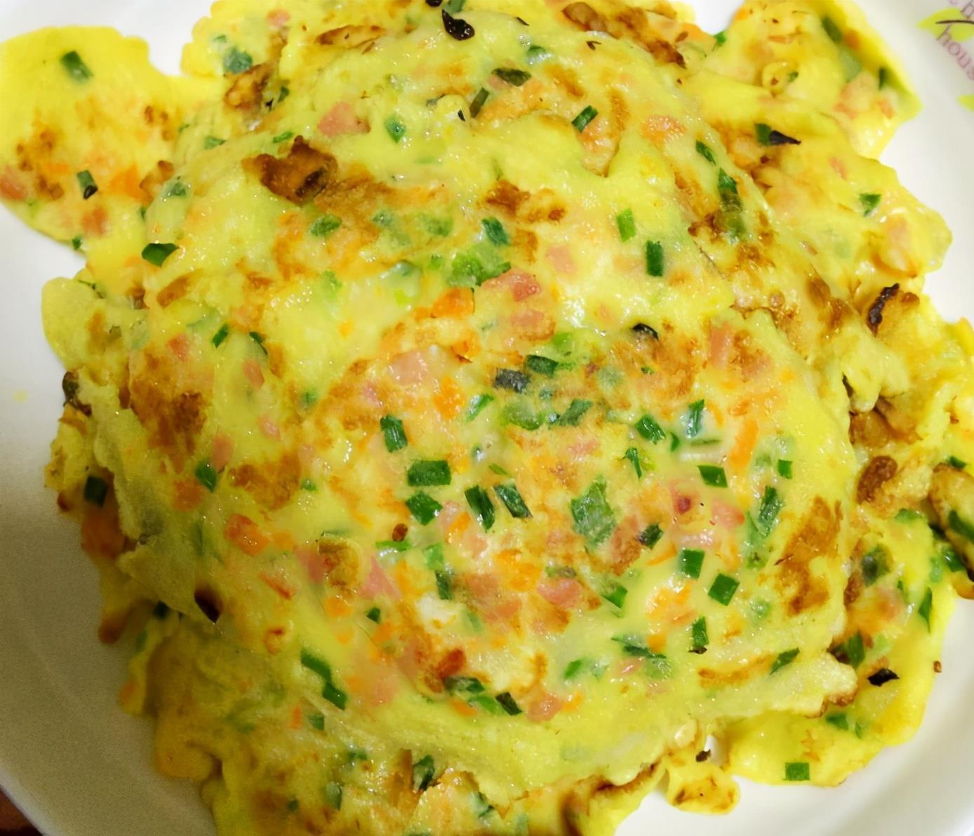 绝配|懒人版韭菜鸡蛋早餐饼,吃一次就忘不掉,软糯美味和小咸菜绝配