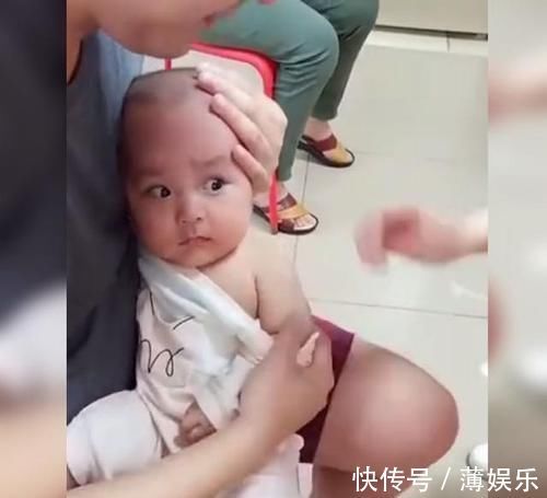 针头|儿科医院里,“戏精宝宝”打针时的表情火了,网友:都怪前奏太长