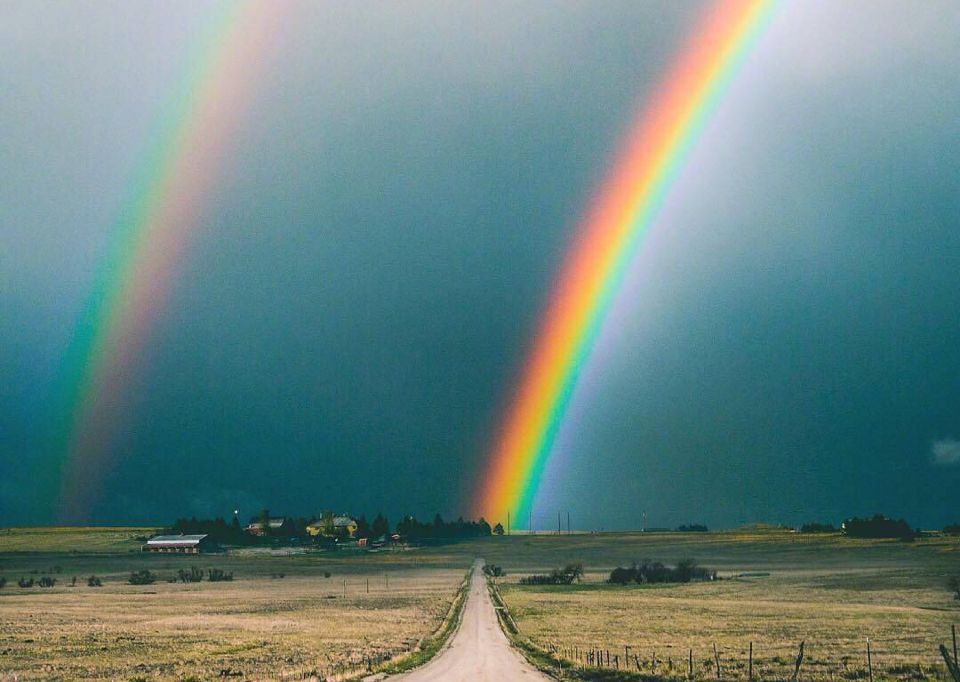 快来看！火星上也出彩虹了！NASA公布火星彩虹照片，真是彩虹吗