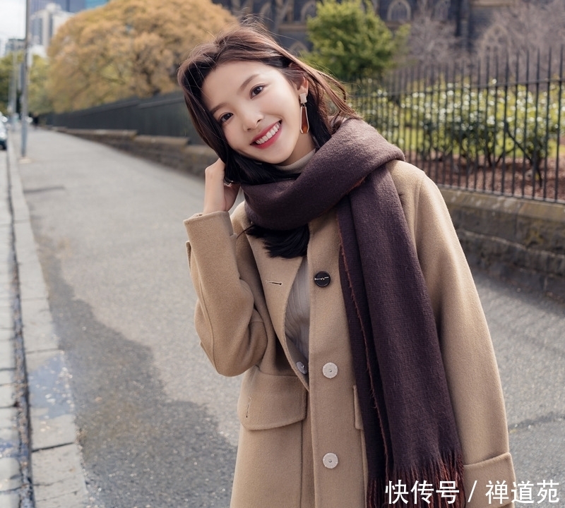 建议|大年初一拜年!别穿羽绒,建议毛呢大衣+瘦瘦靴,洋气又时髦