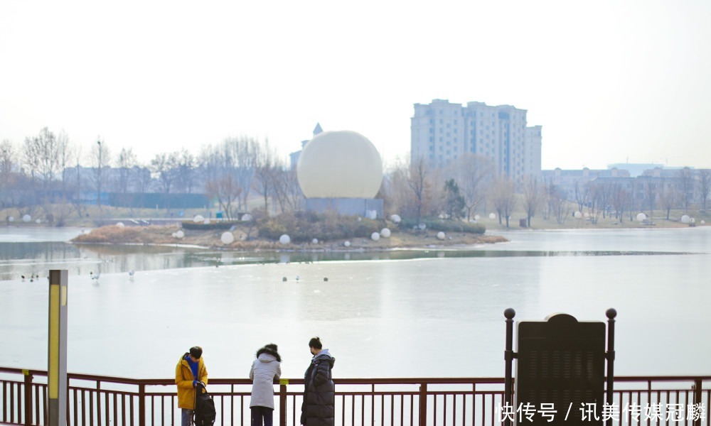 假装在欧洲|北京超洋气孔雀城大湖街拍打卡地