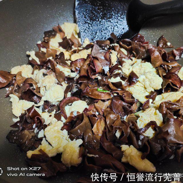 炒鸡蛋|木耳炒鸡蛋,简单的一道菜