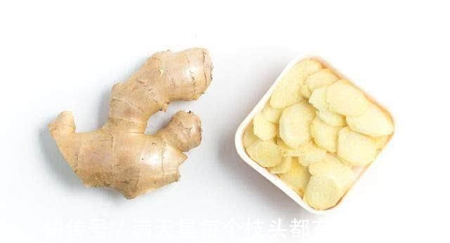 醋泡姜|湿气的“死对头”被发现了, 坚持每天吃一点, 赶跑湿气和赘肉!