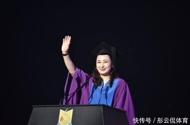 她是最美大学女校长，外形不输女明星？本科毕业就留211高校任教