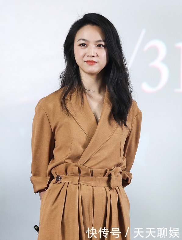 汤唯嫁韩国老公6年 形象大变成韩国美人 这谁还认得出 快资讯 汤唯嫁韩国老公6年 形象大变成韩国美人 这谁还认得出 快资讯