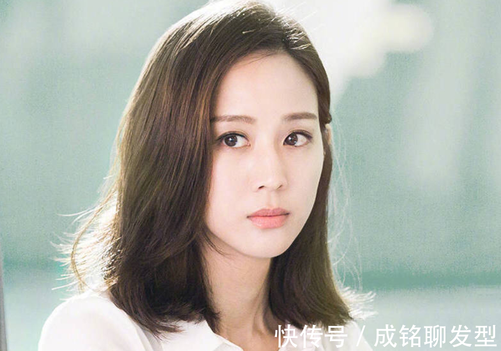 发型|四十的女人,都喜欢剪短刘海和短发?如何知道自己适合什么发型?