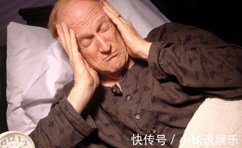 总黄酮|失眠怎么办开水里加2勺,连喝5天,沾床就睡一觉到天明