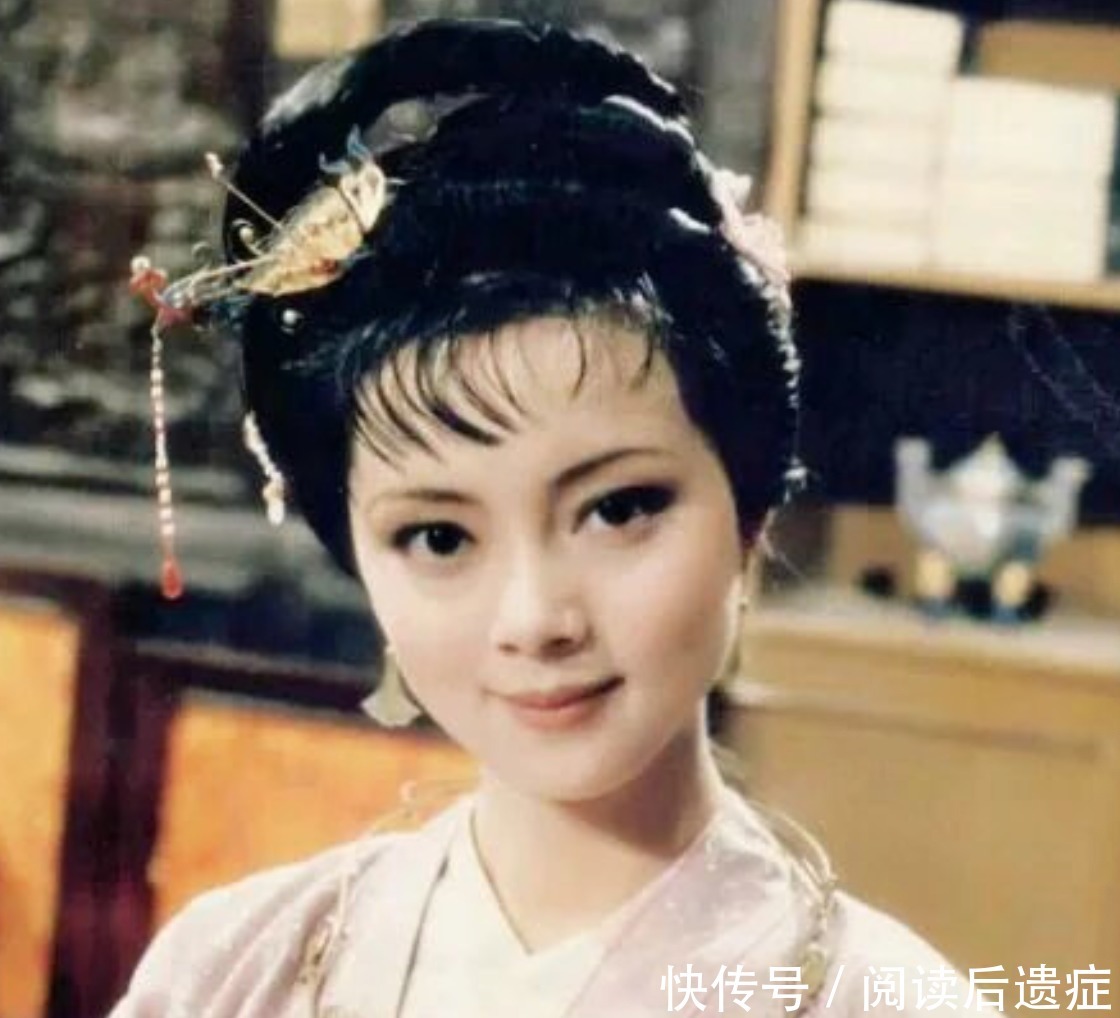 解围|林黛玉嘲讽薛宝钗,刻薄挖苦,为何无人替她解围?