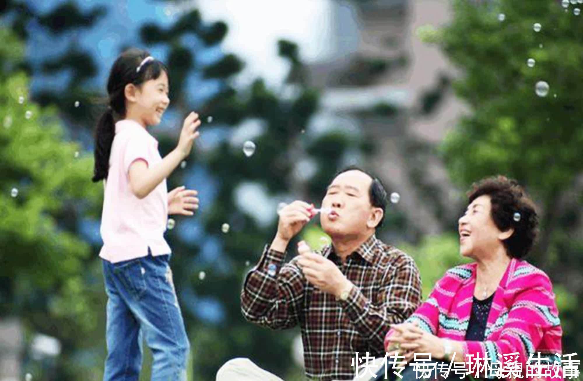 姥姥|为啥现在孩子越来越不爱去姥姥家,别埋怨孩子不懂事,原因很扎心