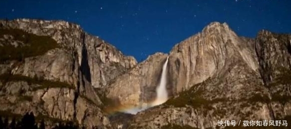 美国有一条“彩虹瀑布”远远看去,瀑布就像流着彩虹一样!