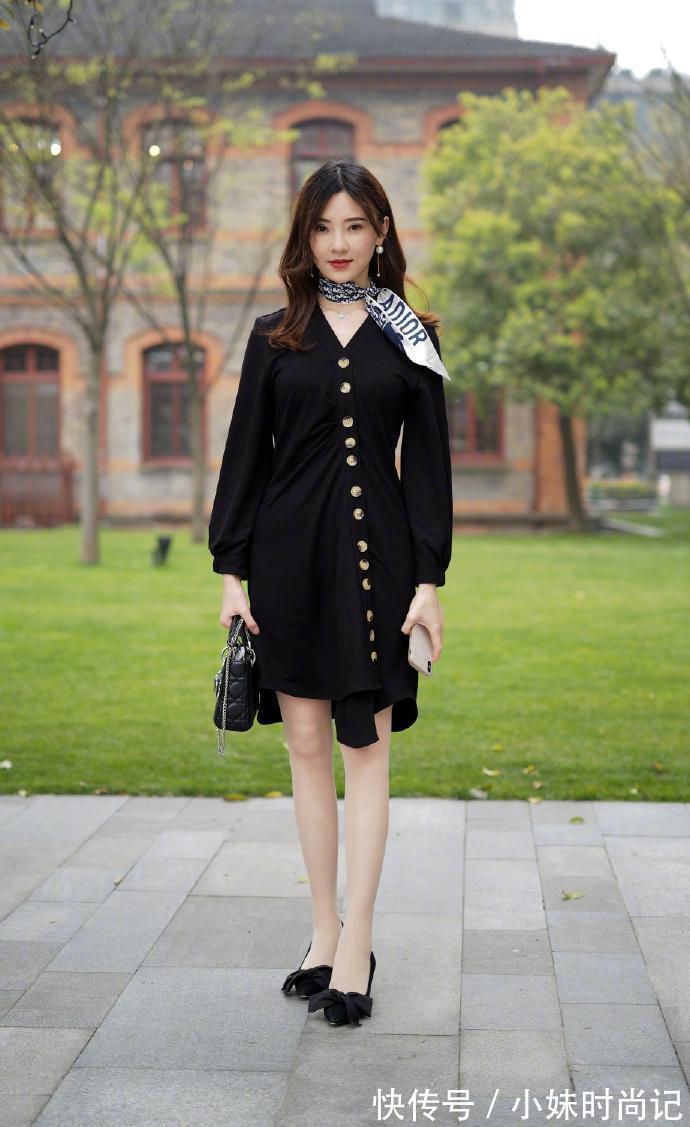 色款|12款同色系穿搭look,美得不尽相同,看完或许你会爱上这种风格!