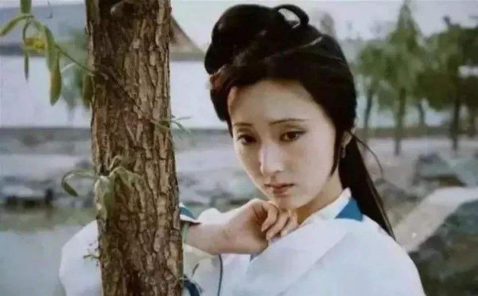 黛玉$听到袭人说自己坏话,林黛玉的表现!这才是书香门第、大家闺秀!