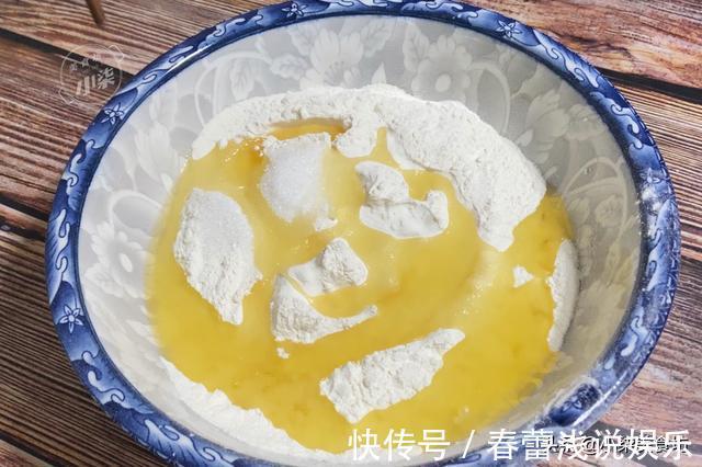 绿豆小饼|在家自制绿豆小饼，学会不用买，清凉解暑易消化，老人孩子都喜欢