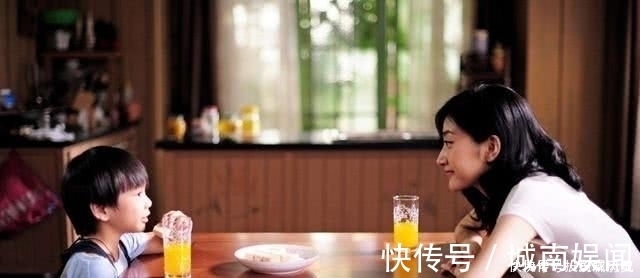 家长|一节车厢两个孩子,却展示了不同的家教,未来早已经一目了然!